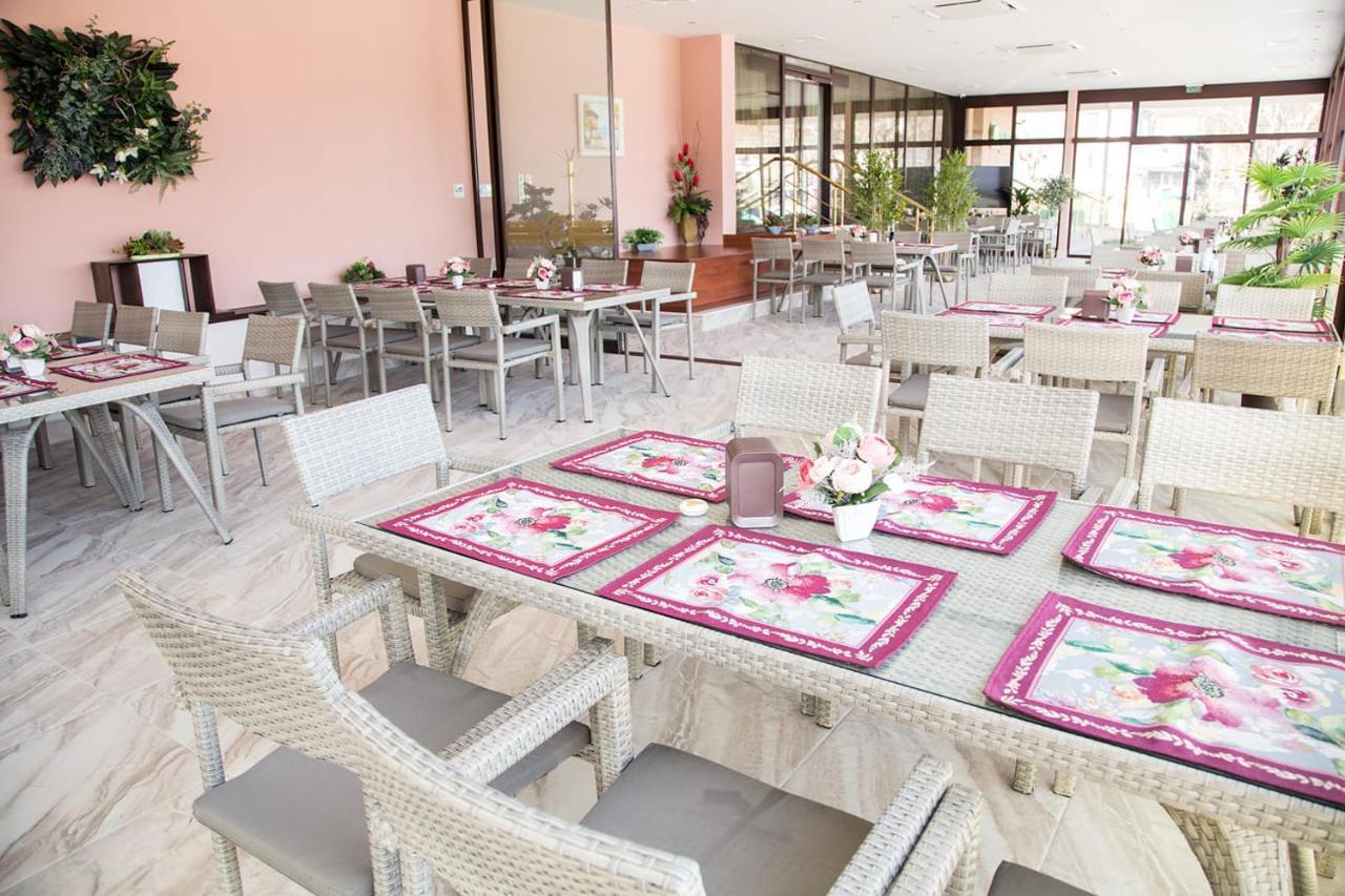 Boutique Hotel Vsk Kentavar Drjanowo Exterior foto
