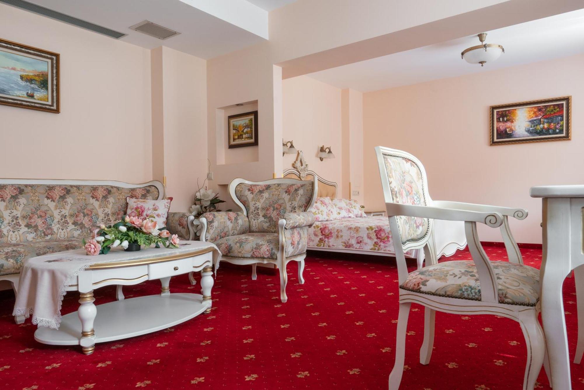 Boutique Hotel Vsk Kentavar Drjanowo Exterior foto