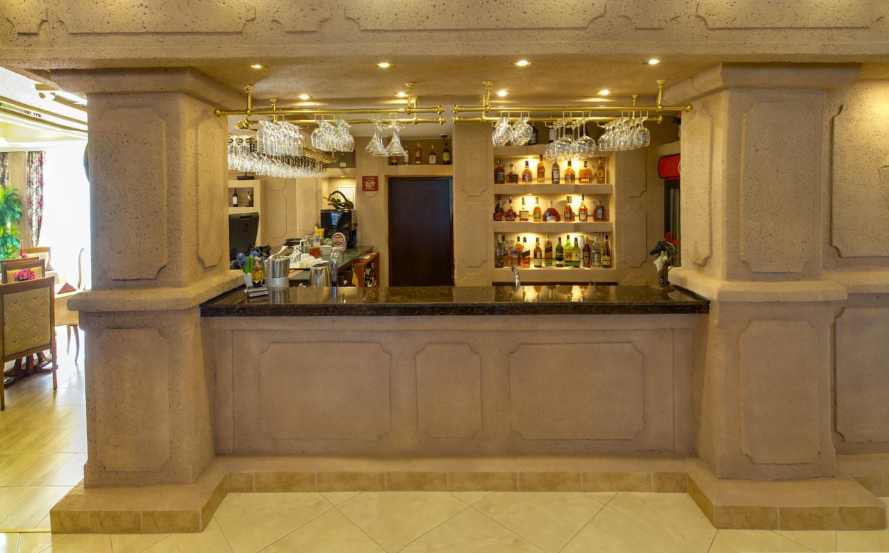 Boutique Hotel Vsk Kentavar Drjanowo Exterior foto